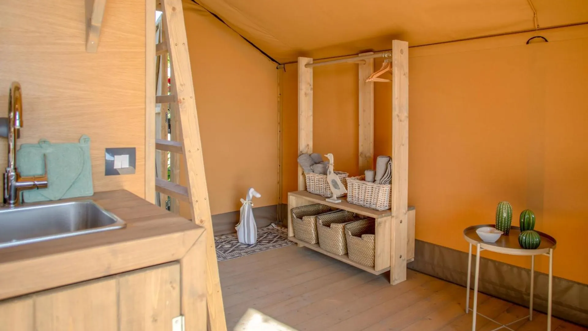 Holiday Home Glampingtent Venere By Interhome Riparbella 0*,